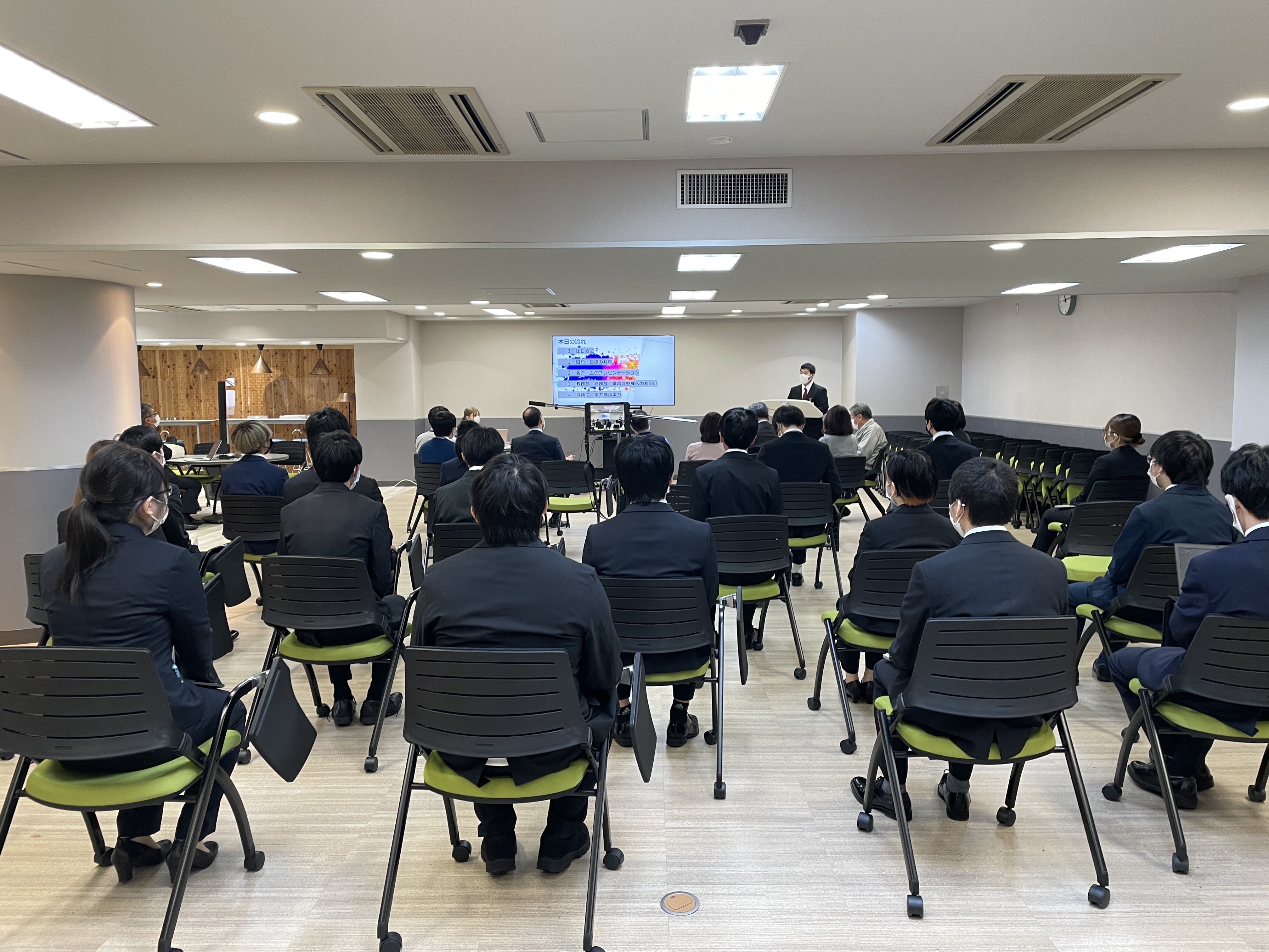 【音響芸術科】基礎ゼミ中間発表しました！