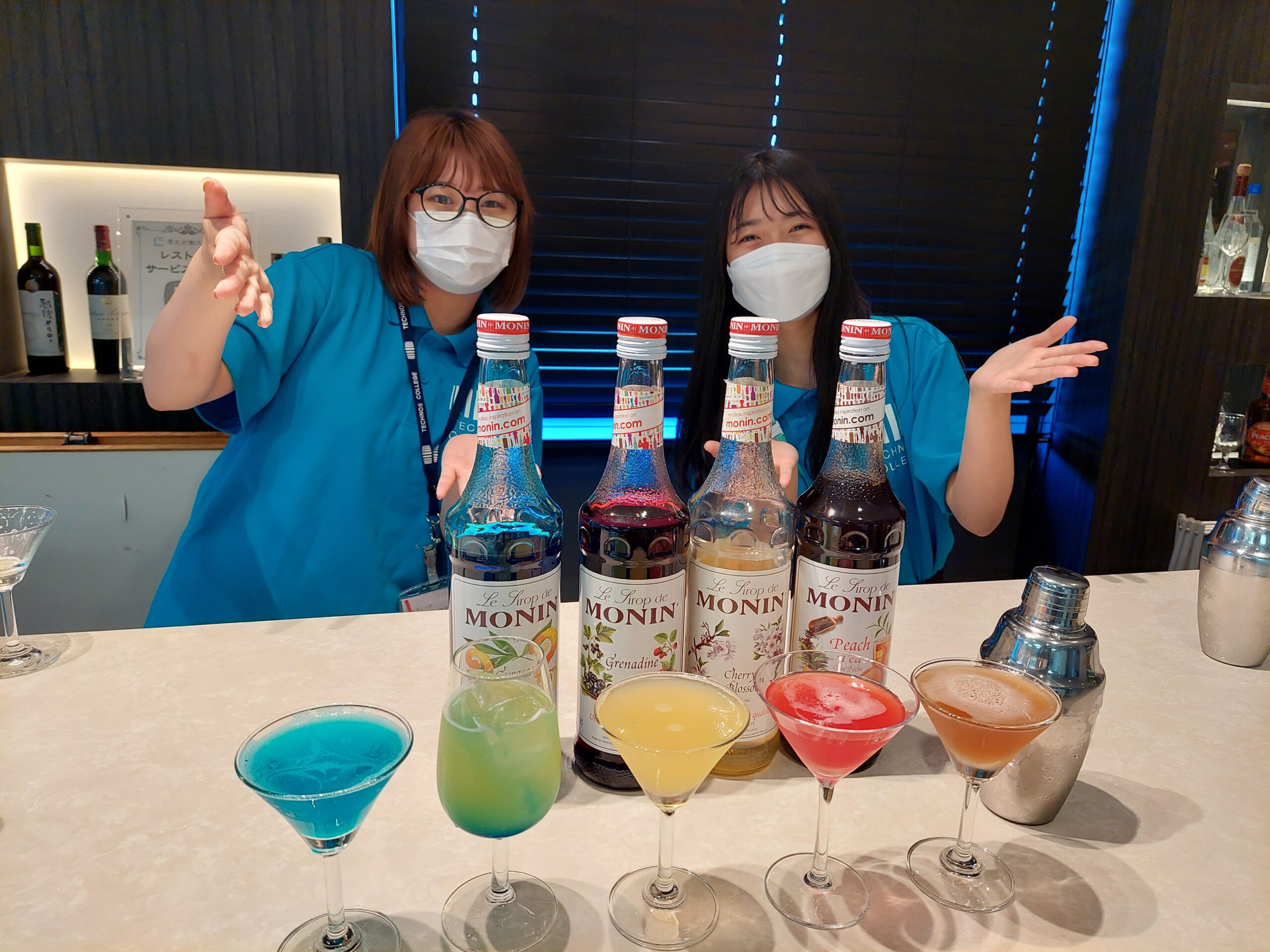 ホテル科学科体験メニュー♪オリジナルカクテルを作ろう!