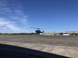 立川飛行場と陸上自衛隊UH-1J型機